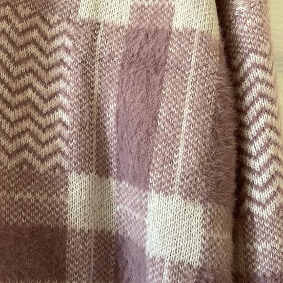Bp fuzzy purple lilac eyelash crop cardigan plaid cozy - Picture 3 of 9